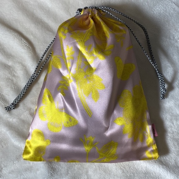 False Lashes Bundle - Picture 6 of 6